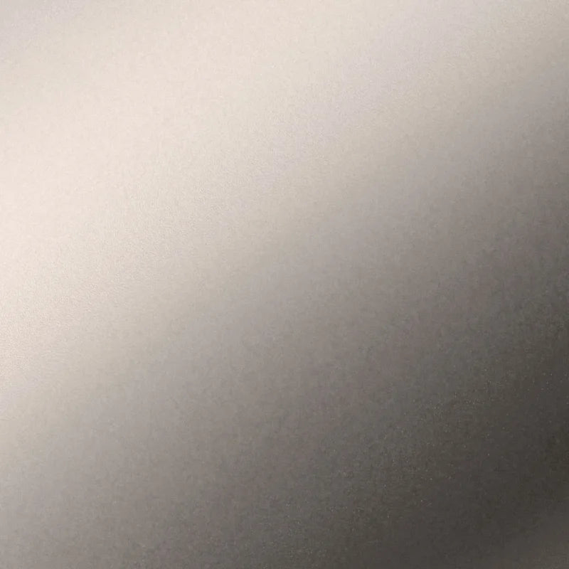 Table basse ronde avec plateau en verre trempé et cadre en acier finition laiton