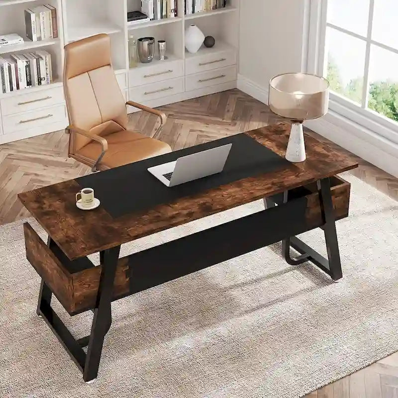 Bureau de direction marron rustique avec rangement sous l'étagère et pieds en métal industriel