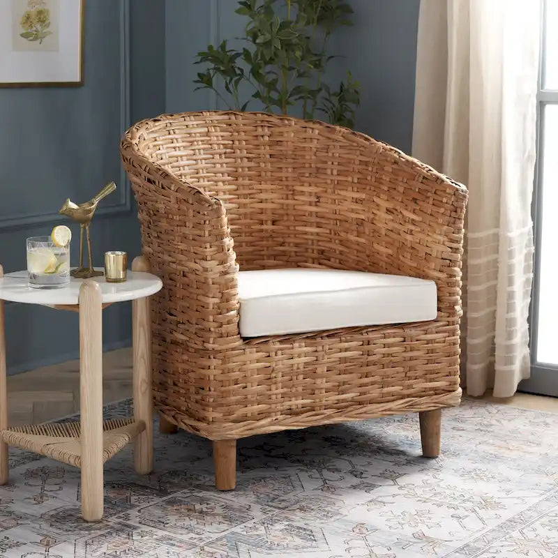 Fauteuil d'appoint Honey Rattan Barrel avec coussin en coton blanc, tressé